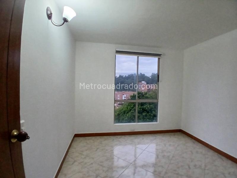 Apartamento Cómodo de 3 Alcobas en La Candelaria - 6