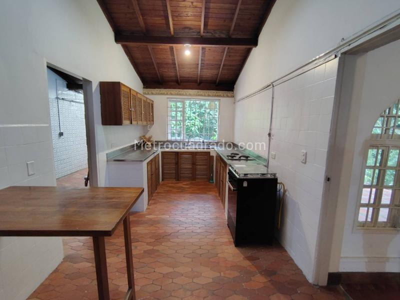 Casa Amplia en Arriendo en El Poblado, Ideal para Oficinas - 7