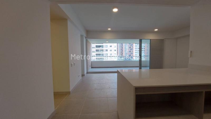 Apartamento de Lujo de 3 Alcobas con 3 Baños en Ciudad del Río - 2