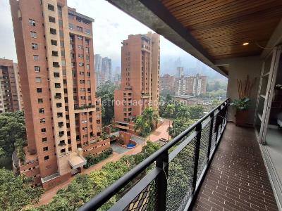 Apartamento de 3 alcobas en venta en El Poblado, Medellín, 141 m² · foto 10 de 20