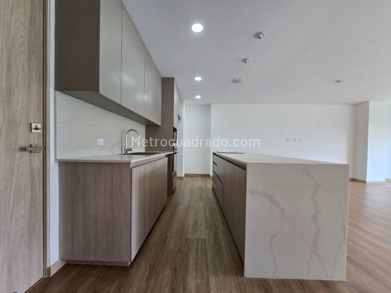 2BR Apartment in Sajonia (120 m²) - 2