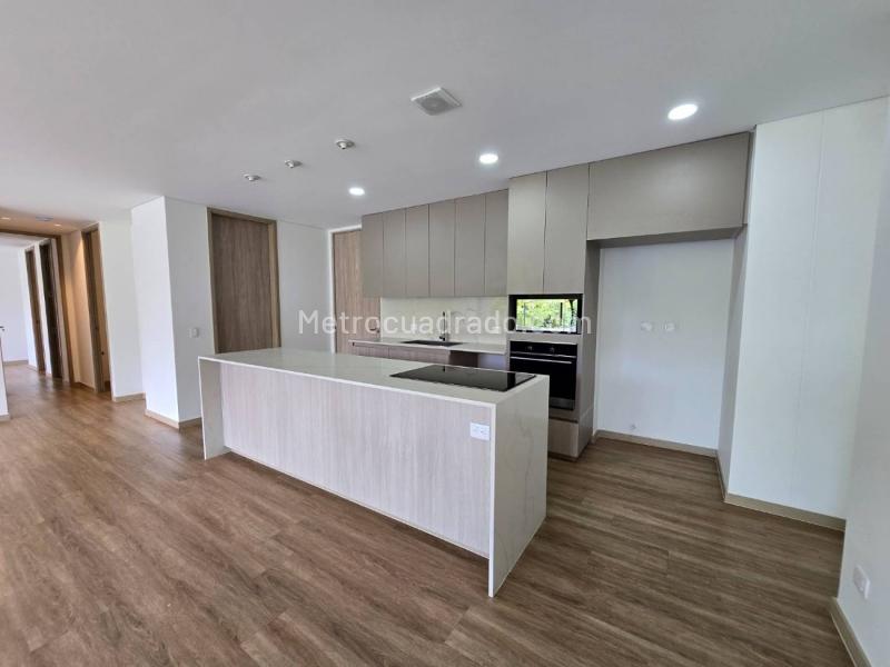 2BR Apartment in Sajonia (120 m²) - 3