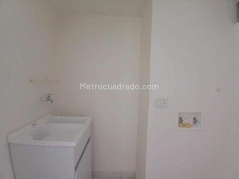 Apartamento en Arriendo, San Jose Obrero, Bello - 3