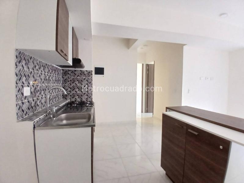 Apartamento en Arriendo, San Jose Obrero, Bello - 4