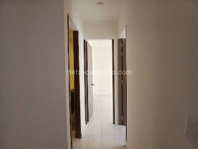 Apartamento de 2 alcobas en venta en San Jose Obrero, Bello, 64 m² · foto 11 de 18