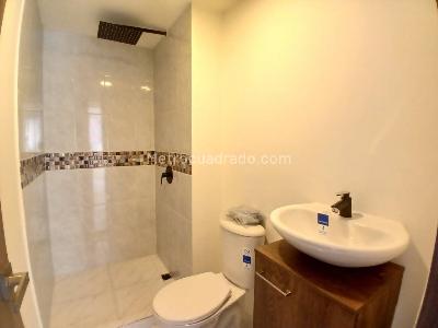 Apartamento de 2 alcobas en venta en San Jose Obrero, Bello, 64 m² · foto 12 de 18