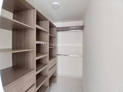 Apartamento de 2 alcobas en venta en San Jose Obrero, Bello, 64 m² · foto 15 de 18