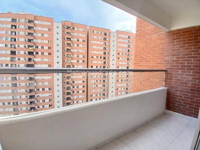 Apartamento de 2 alcobas en venta en San Jose Obrero, Bello, 64 m² · foto 4 de 19
