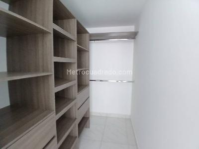 Apartamento de 2 alcobas en venta en San Jose Obrero, Bello, 64 m² · foto 18 de 19