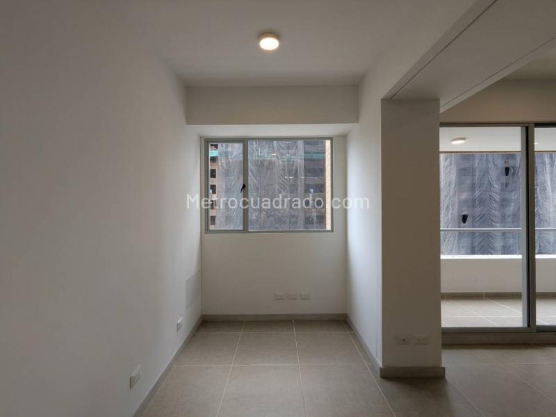 Apartamento Moderno de 2 Alcobas con Baños Privados en Ciudad del Río - 6