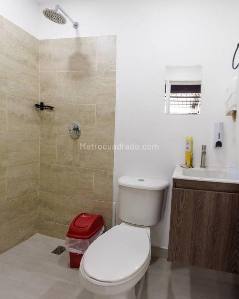 Commercial 4BR House in Belen Rosales - 5