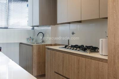 Apartamento de 3 alcobas en venta en Loma De Los Parra, Medellín, 145 m² · foto 7 de 20