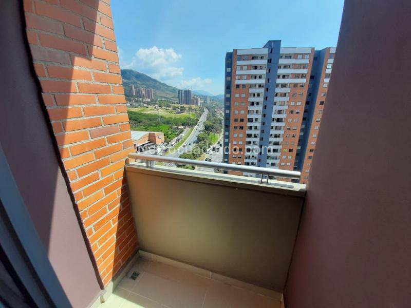 3BR Apartment in Niquia (89 m²) - 2