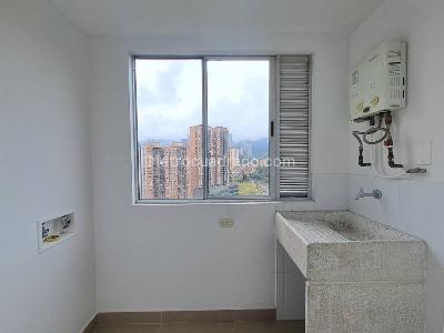 Apartamento de 3 alcobas en arriendo en Pan De Azucar, Sabaneta, 66 m² · foto 4 de 18