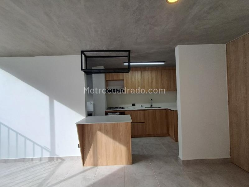 Cozy 2BR Apartment with Balcony in El Retiro Campestre - 2