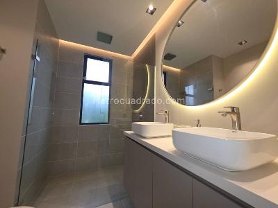 Apartamento en venta en El Poblado, Medellín · foto 18 de 20