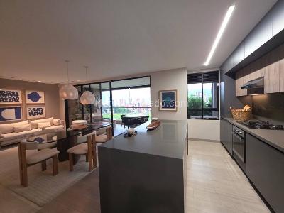 Apartamento en venta en El Poblado, Medellín · foto 7 de 20