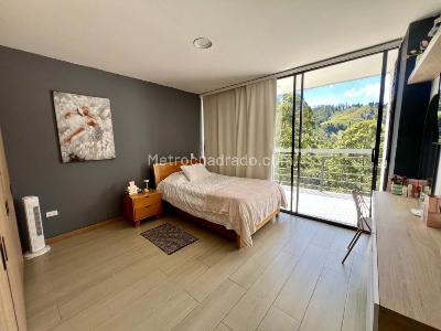 Casa de 5 alcobas en venta en La Doctora, Sabaneta, 400 m² · foto 13 de 20
