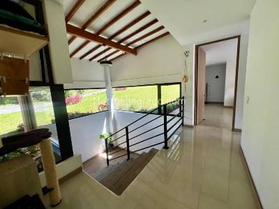 Casa de 5 alcobas en venta en La Doctora, Sabaneta, 400 m² · foto 17 de 20