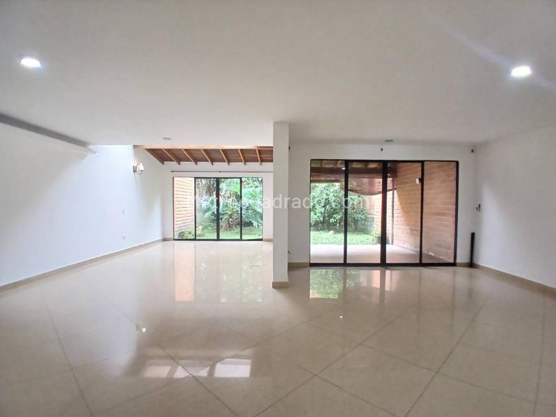 3BR House for Rent in Castropol, Medellín - 8