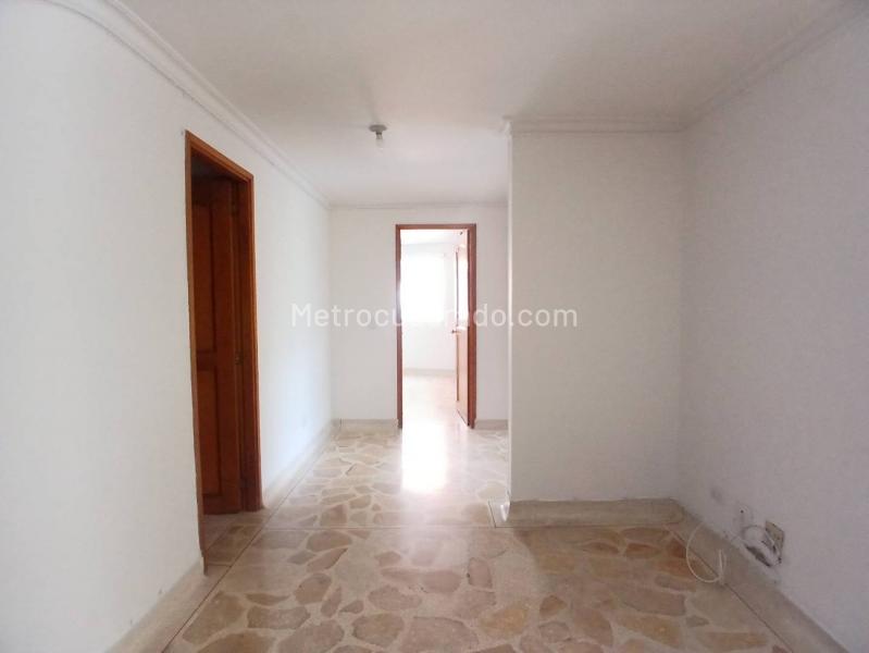 Modern 3BR Apartment in La Pilarica - 8