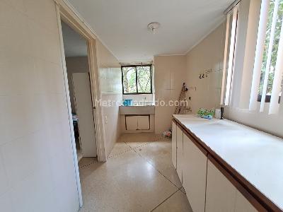 Apartamento de 3 alcobas en arriendo en La Inferior, Medellín, 189 m² · foto 4 de 20