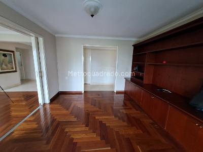 Apartamento de 3 alcobas en arriendo en La Inferior, Medellín, 189 m² · foto 11 de 20