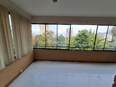 Apartamento de 3 alcobas en arriendo en La Inferior, Medellín, 189 m² · foto 12 de 20