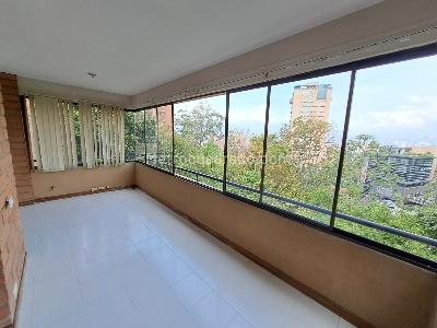 Apartamento de 3 alcobas en arriendo en La Inferior, Medellín, 189 m² · foto 14 de 20