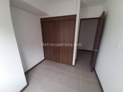 Apartamento de 3 alcobas en venta en San Jose Obrero, Bello, 66 m² · foto 5 de 9