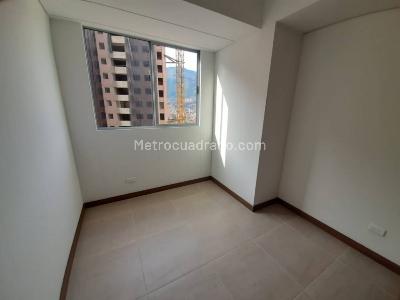 Apartamento de 3 alcobas en venta en San Jose Obrero, Bello, 66 m² · foto 6 de 9