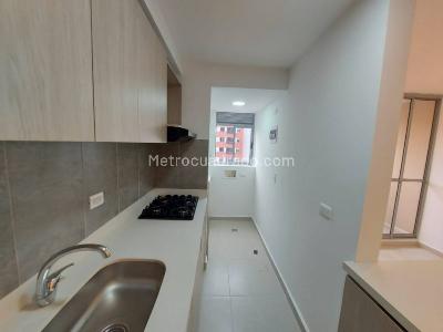 Apartamento de 2 alcobas en venta en San Jose Obrero, Bello, 56 m² · foto 2 de 8