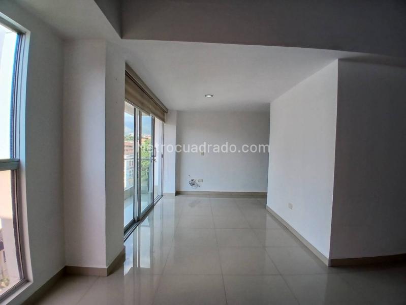 Duplex Moderno de 4 Alcobas en Laureles - 3