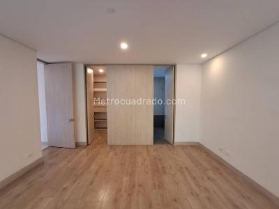 Apartamento de 3 alcobas en arriendo en Castropol, Medellín, 145 m² · foto 9 de 20