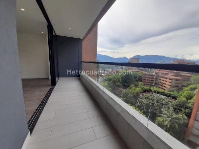 Apartamento en arriendo en Lalinde, Medellín · foto 8 de 17