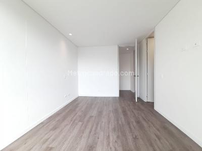 Apartamento en arriendo en Lalinde, Medellín · foto 11 de 17