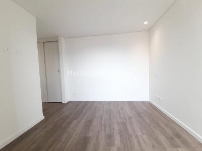 Apartamento en arriendo en Lalinde, Medellín · foto 12 de 17