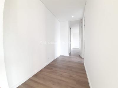 Apartamento en arriendo en Lalinde, Medellín · foto 14 de 17