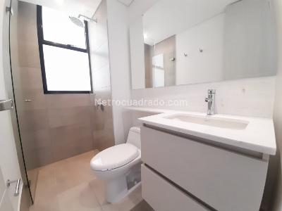 Apartamento en arriendo en Lalinde, Medellín · foto 15 de 17