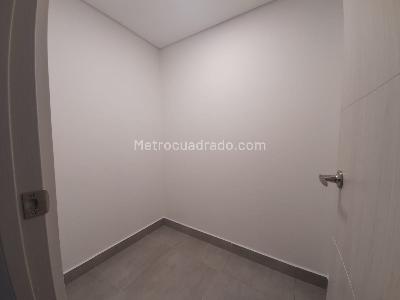 Apartamento en arriendo en Lalinde, Medellín · foto 17 de 17