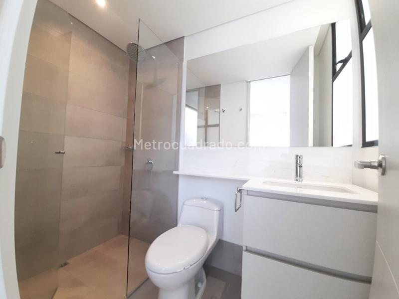 Apartamento Moderno de 2 Alcobas en Zona Exclusiva de Lalinde - 9