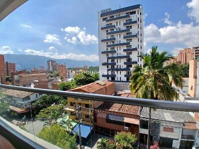 Apartamento de 4 alcobas en venta en Laureles, Medellín, 133 m² · foto 9 de 20