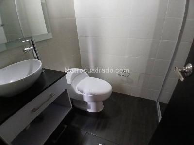 Apartamento de 4 alcobas en venta en Laureles, Medellín, 133 m² · foto 19 de 20