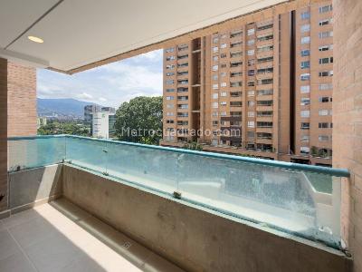 Apartamento en venta en Ciudad Del Rio, Medellín · foto 9 de 18