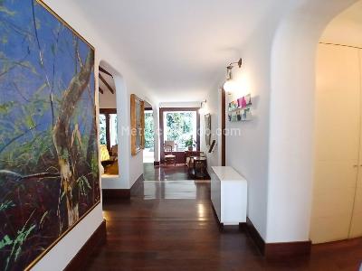 Casa de 3 alcobas en arriendo en Los Balsos, Medellín, 333 m² · foto 2 de 20