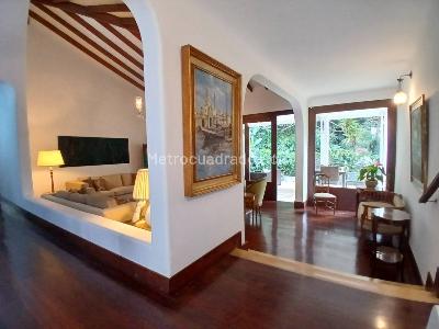 Casa de 3 alcobas en arriendo en Los Balsos, Medellín, 333 m² · foto 4 de 20