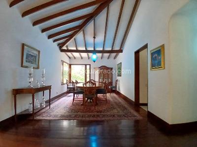 Casa de 3 alcobas en arriendo en Los Balsos, Medellín, 333 m² · foto 6 de 20