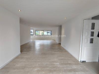 Apartamento de 3 alcobas en venta en Alejandria, Medellín, 191 m² · foto 4 de 20