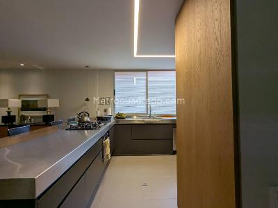 Apartamento de 2 alcobas en arriendo en San Lucas, Medellín, 155 m² · foto 10 de 16