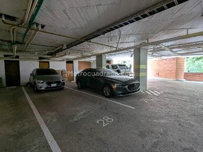 Apartamento de 2 alcobas en arriendo en San Lucas, Medellín, 155 m² · foto 16 de 16
